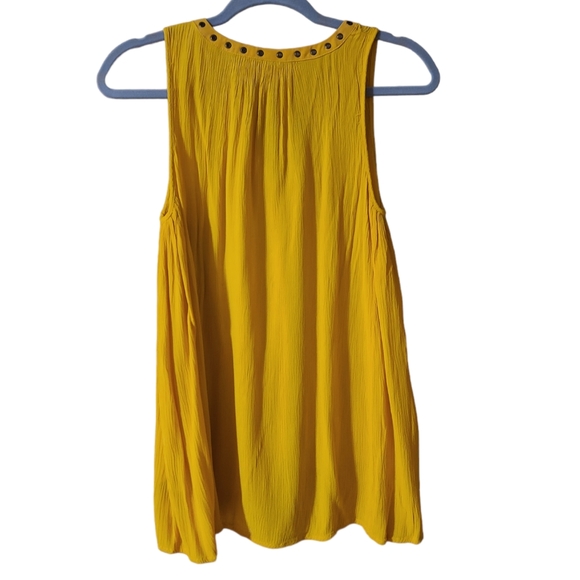 NWT And EUC Womens Sleeveless Blouses Bundle, Size XS - S - Picture 9 of 15